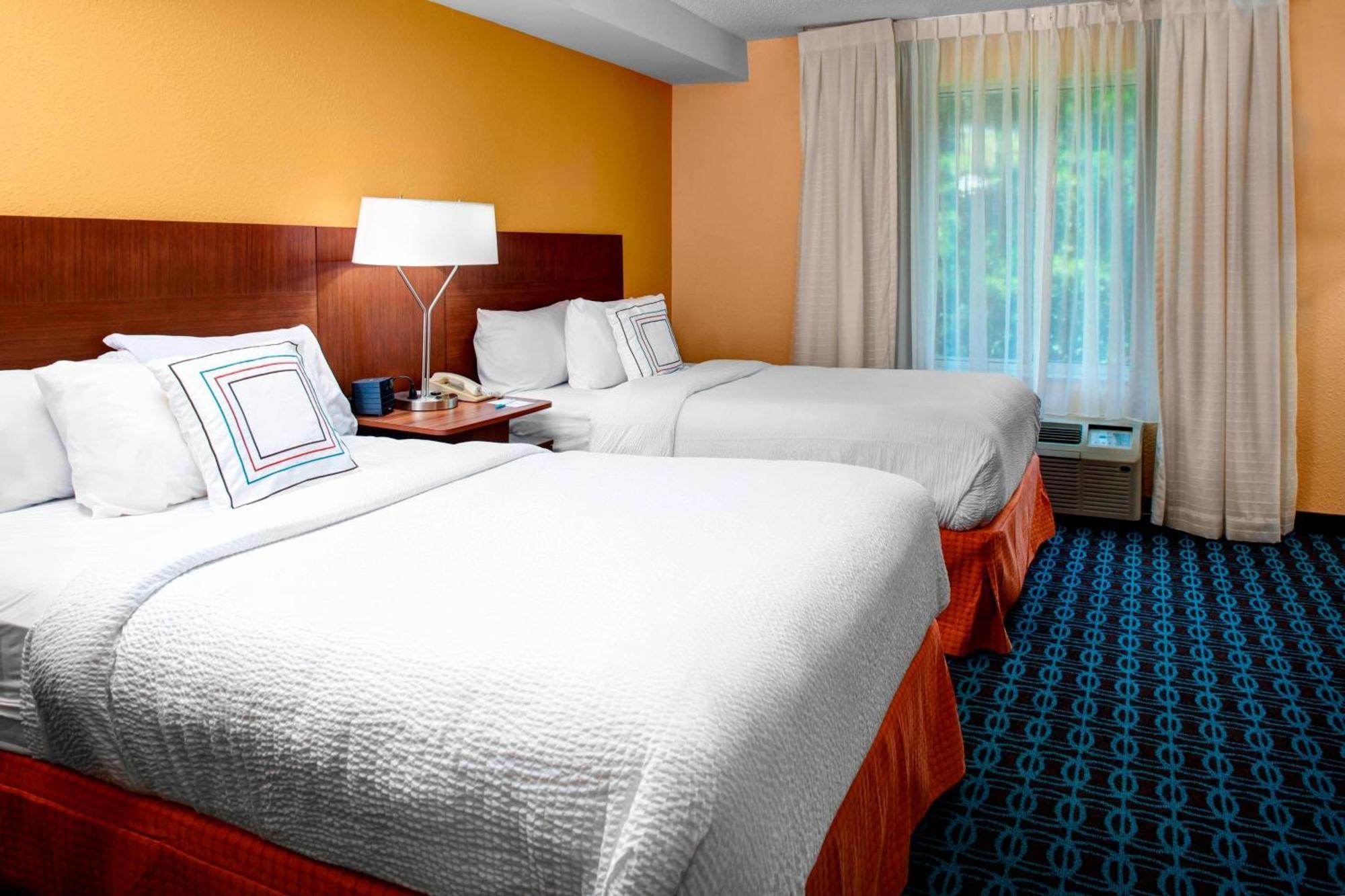 Fairfield Inn And Suites By Marriott Emporia I-95 Екстериор снимка